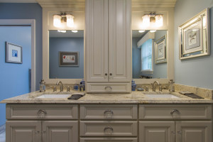 Bathroom-Remodel-Traditional-Double-Vanity