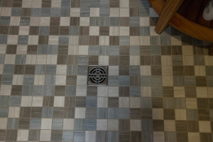 Accent-Tile-Shower-Floor-Remodel