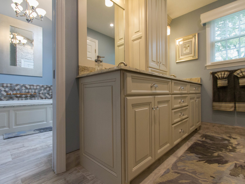 Bathroom-Remodel-Double-Vanity-Cabinet