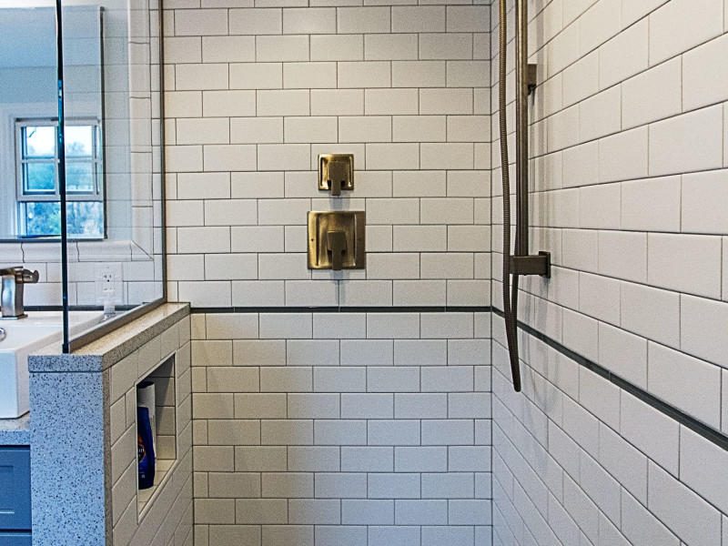 shower-white-subway-tile