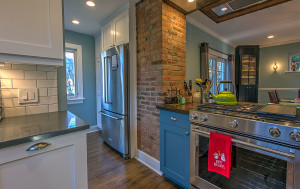 kitchen-blue-cabinets
