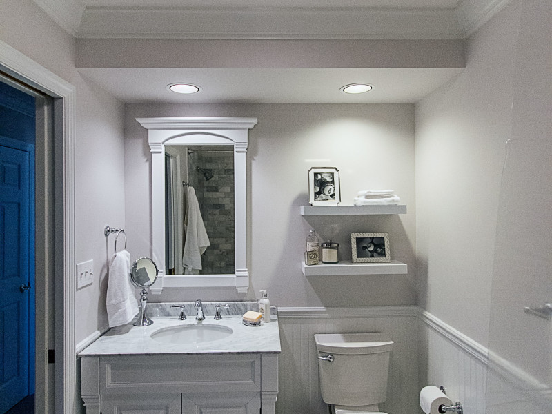 small-bathroom-remodel-white